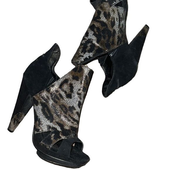 Colin Stuart Black Suede Sandals Size 8.5 B - Picture 6 of 6